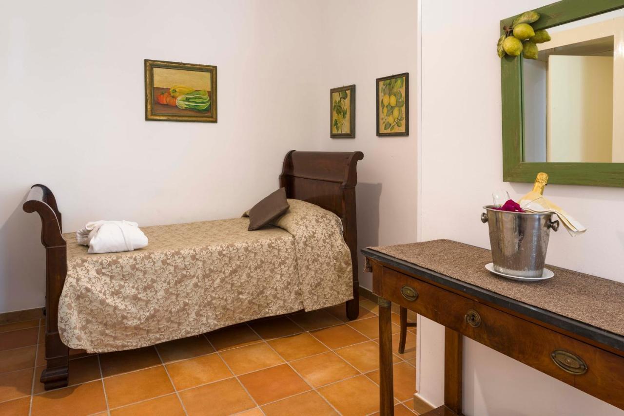 Hotel Bel Soggiorno Taormina Luaran gambar