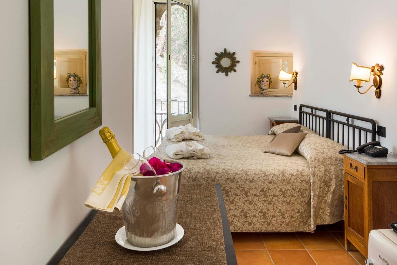 Hotel Bel Soggiorno Taormina Luaran gambar