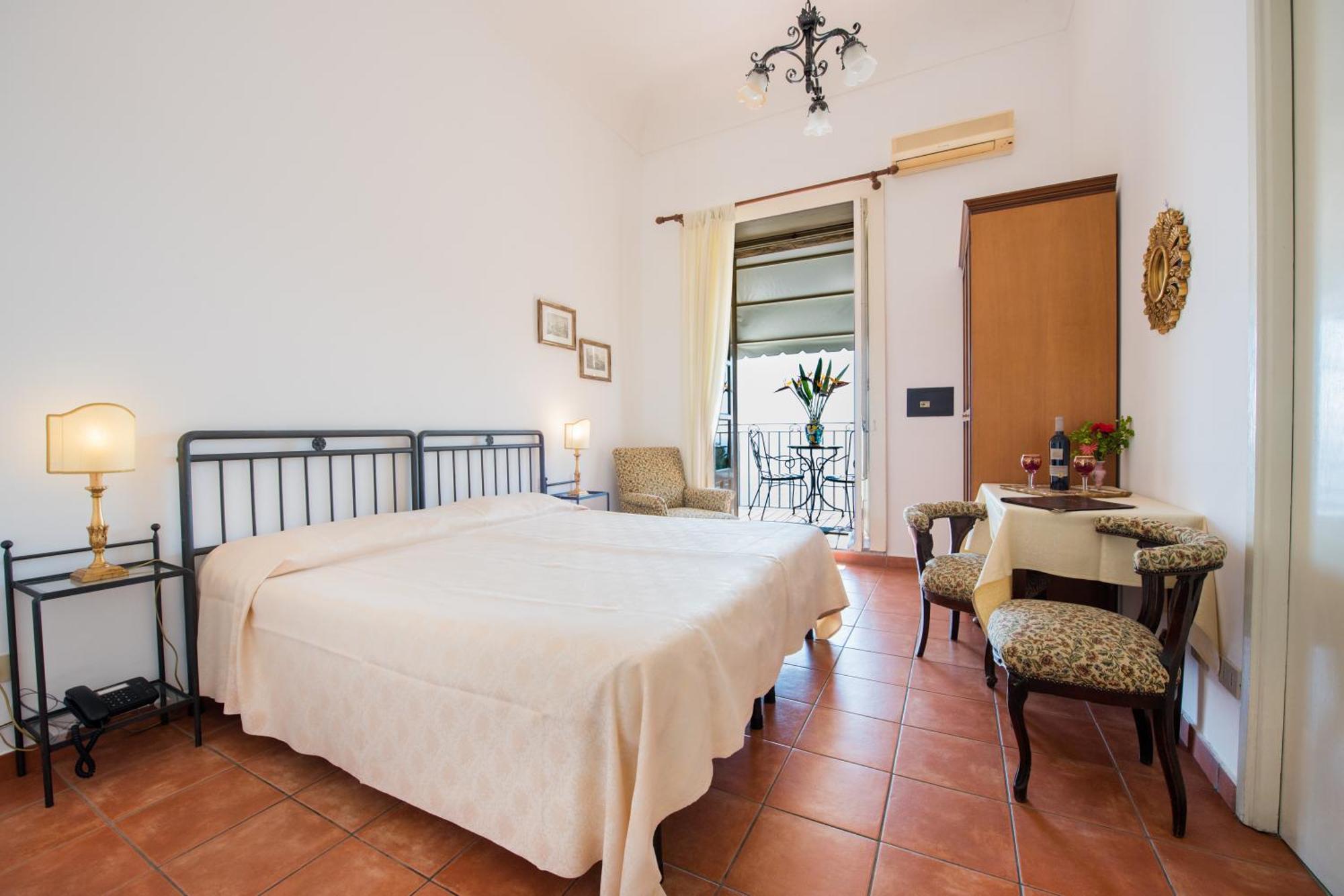 Hotel Bel Soggiorno Taormina Luaran gambar