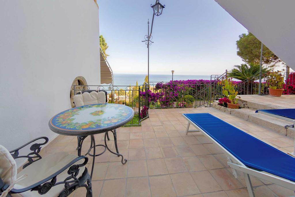 Hotel Bel Soggiorno Taormina Luaran gambar