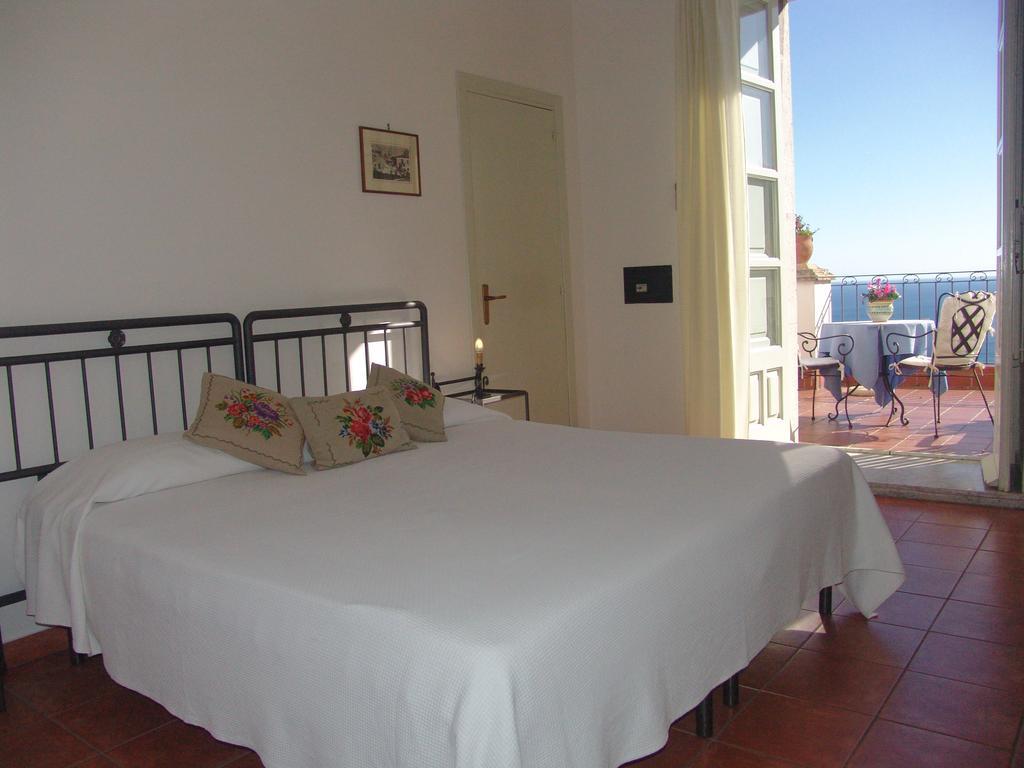 Hotel Bel Soggiorno Taormina Luaran gambar